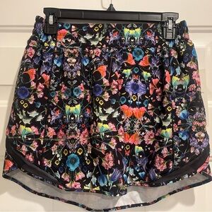 Lululemon hotty hot high rise skirt, new with tags, size 8